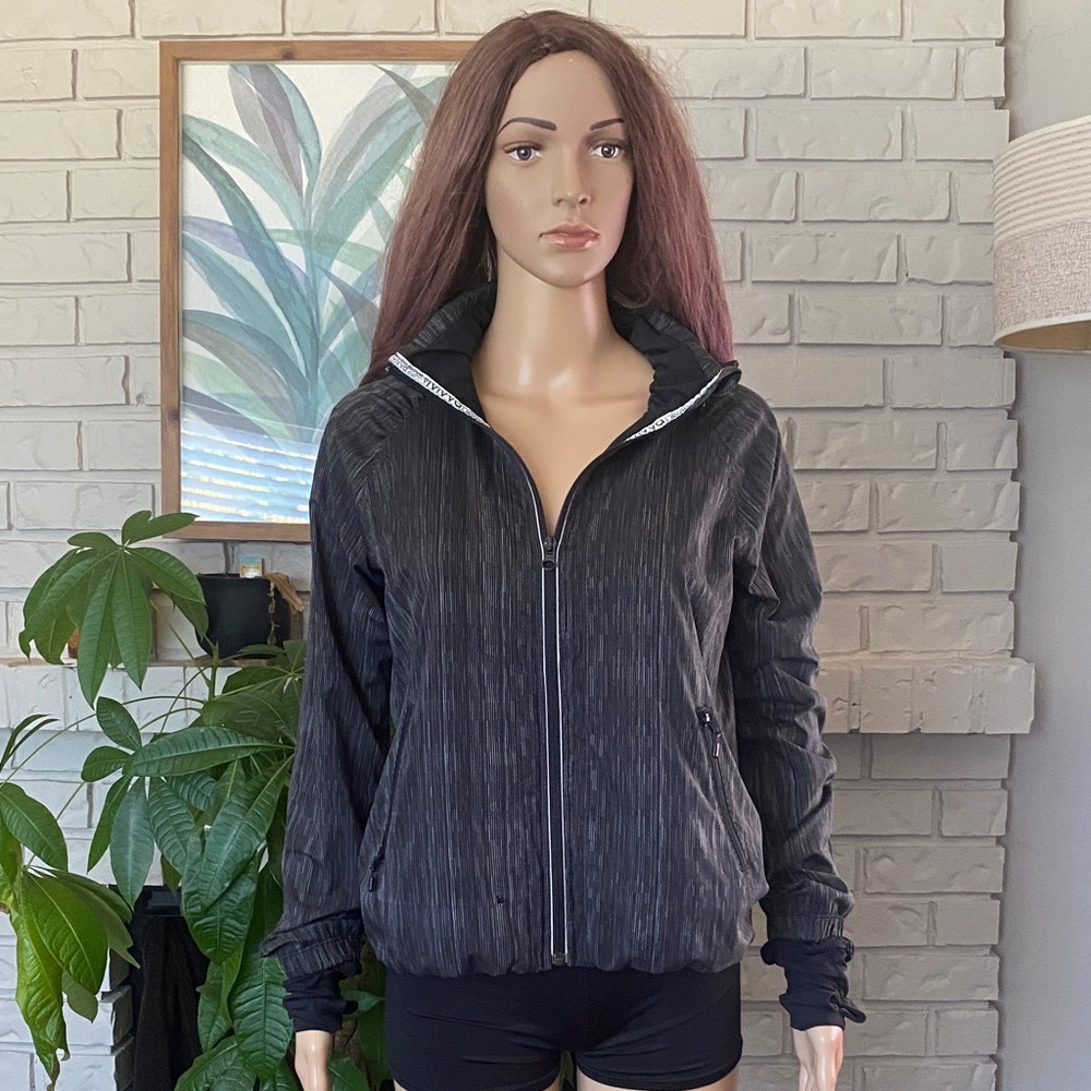 Ivivva by Lululemon gray Bomber Jacket girls
